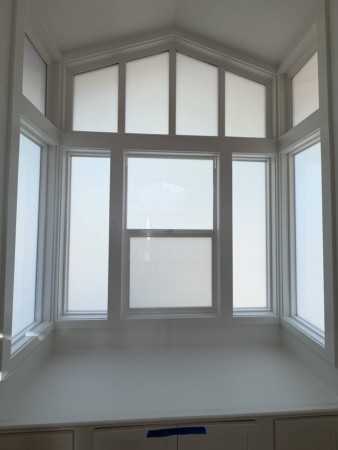 Bay window nook, frosted